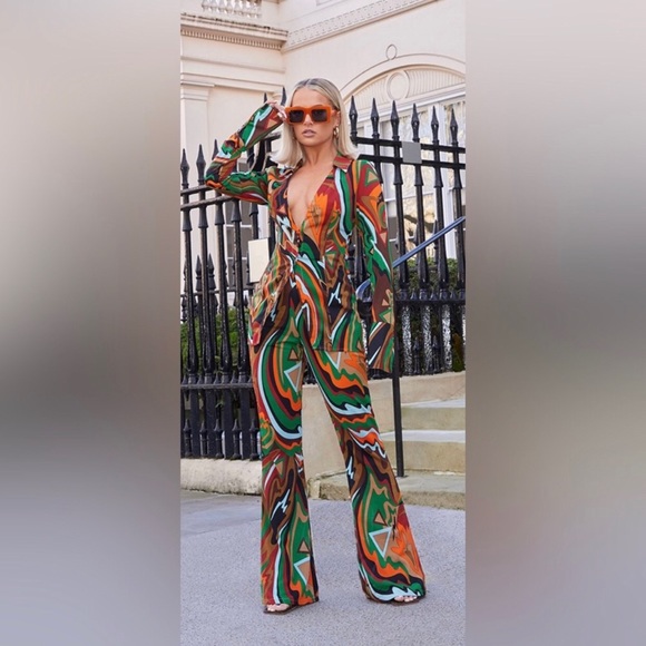 PrettyLittleThing Pants - NWT Multi Abstract Print Chiffon Flare Disco Trouser Pants Size 6